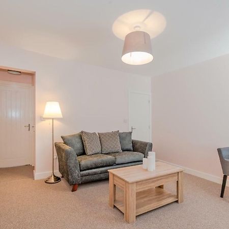 Cannock Hotel Apartments Bagian luar foto